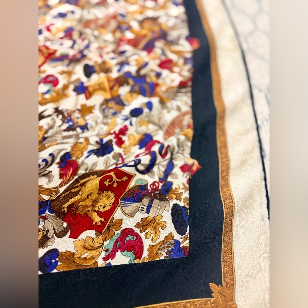 JOY FORTE Vintage 80’s 100% Silk Heraldic Crest Lion Coat Arms Multicolor Scarf - Picture 10 of 14